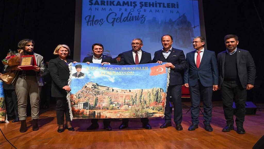 SARIKAMIS SEHITLERI BEYL İKDÜZÜNDE ANILDI 8